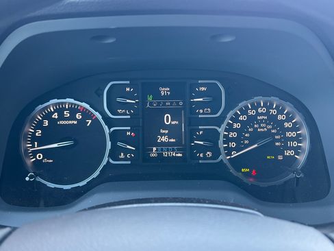 Certified 2021 Toyota Tundra SR5 AWD/4WD image 23