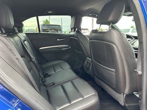 Used 2023 Cadillac XT4 Premium Luxury FWD image 5