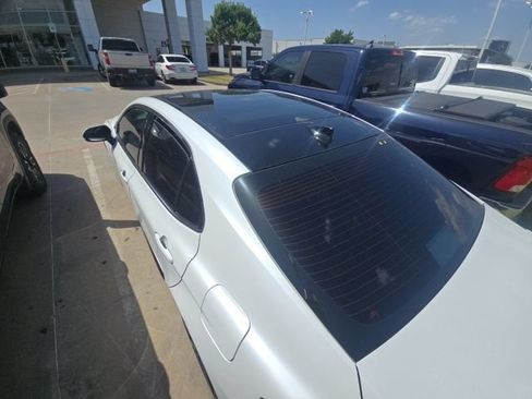 Used 2021 Toyota Camry XSE FWD image 8