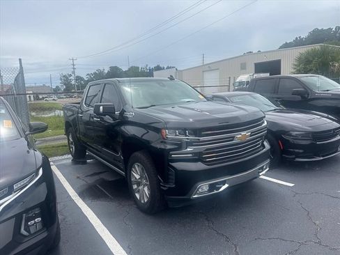 Used 2022 Chevrolet Silverado 1500 High Country w/ Safety Package II AWD/4WD image 1