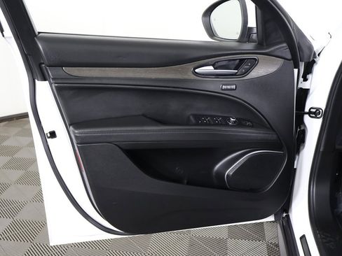 Used 2022 Alfa Romeo Stelvio Ti image 24