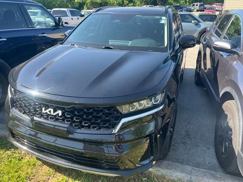 Used 2023 Kia Sorento S w/ Panoramic Sunroof Package FWD image 1