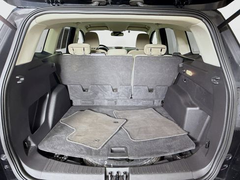 Used 2018 Ford Escape SE w/ Ford Safe & Smart Package image 33