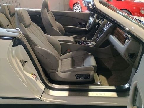 Used 2013 Bentley Continental GT w/ Color Specification Pkg image 26