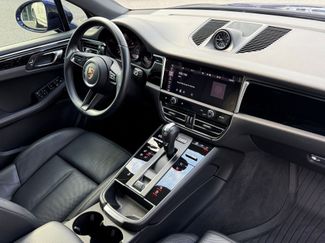 Used 2023 Porsche Macan video 3