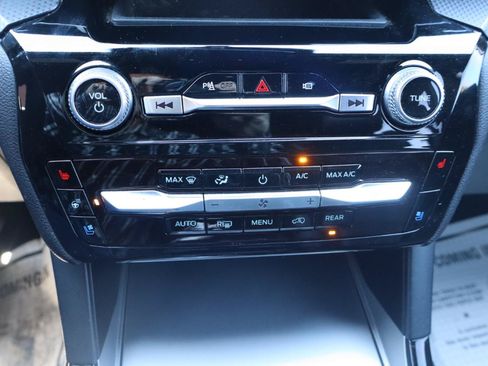 Used 2022 Ford Explorer ST AWD/4WD image 15
