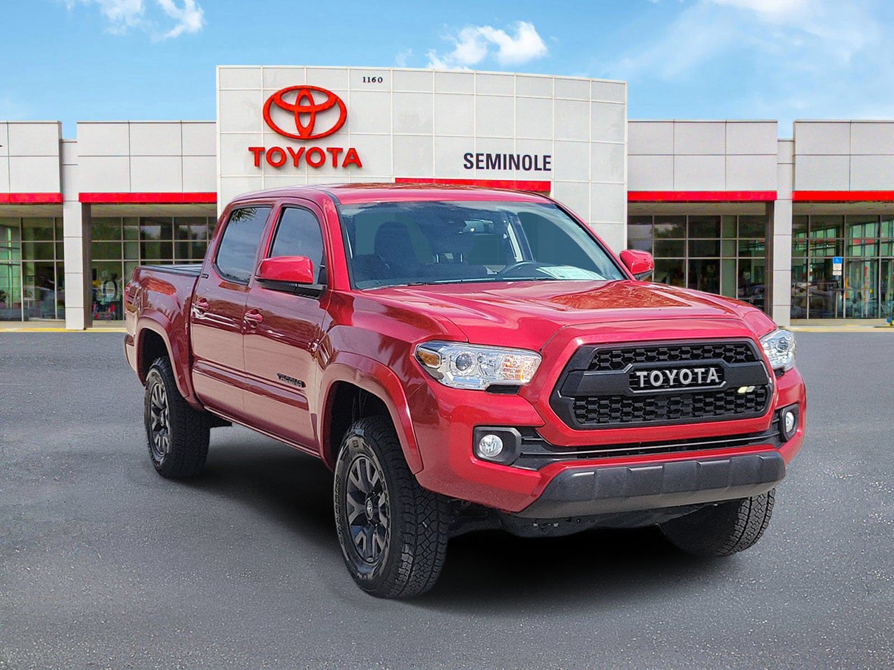 Used 2023 Toyota Tacoma SR5 RWD image 2