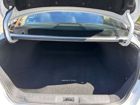 Used 2025 Nissan Sentra SV FWD image 25