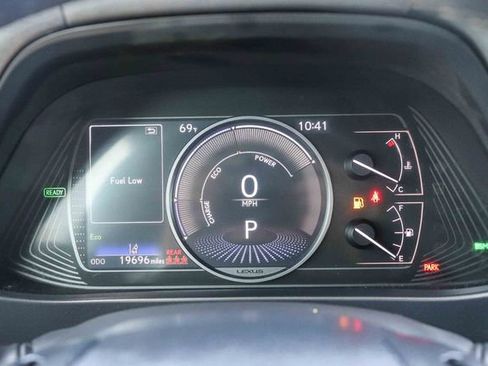 Used 2024 Lexus UX 250h AWD w/ Premium Package image 29