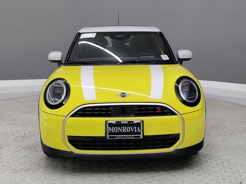 New 2026 MINI Cooper S image 2