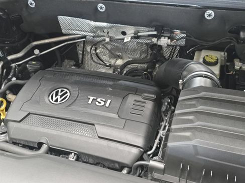 Used 2023 Volkswagen Atlas Cross Sport SE FWD image 7
