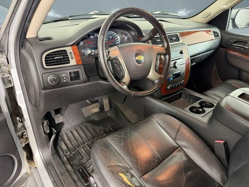 Used 2013 Chevrolet Tahoe LT RWD image 4