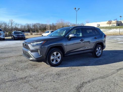 Used 2025 Toyota RAV4 XLE image 34