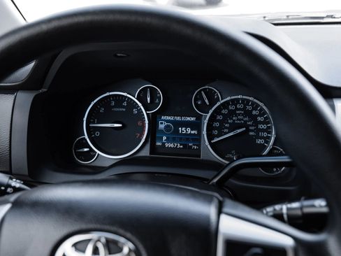 Used 2016 Toyota Tundra SR5 image 22