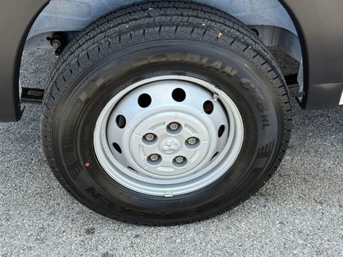 Used 2023 RAM ProMaster 2500 FWD image 8