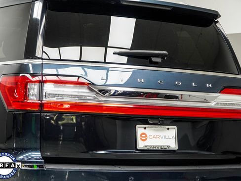 Used 2021 Lincoln Navigator Reserve w/ Luxury Package image 13
