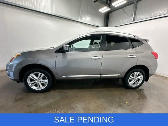 Used 2012 Nissan Rogue SV AWD/4WD image 2