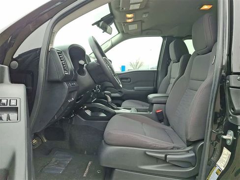 Used 2022 Nissan Frontier S w/ Graphics Package image 11