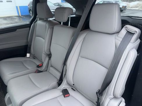 Used 2023 Honda Odyssey EX-L image 9