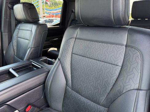 Used 2025 Toyota Tundra SR5 AWD/4WD image 13