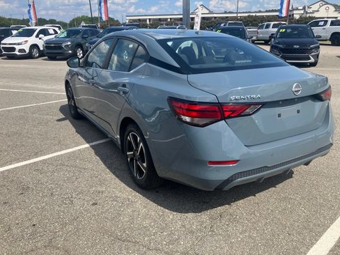 Used 2025 Nissan Sentra SV FWD image 7
