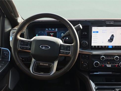 Used 2025 Ford F450 King Ranch w/ FX4 Off-Road Package image 19
