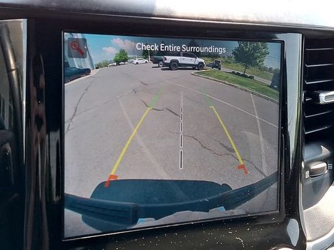 Used 2022 RAM 1500 Big Horn AWD/4WD image 18