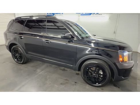 Used 2024 Kia Telluride EX X-Line AWD/4WD image 2