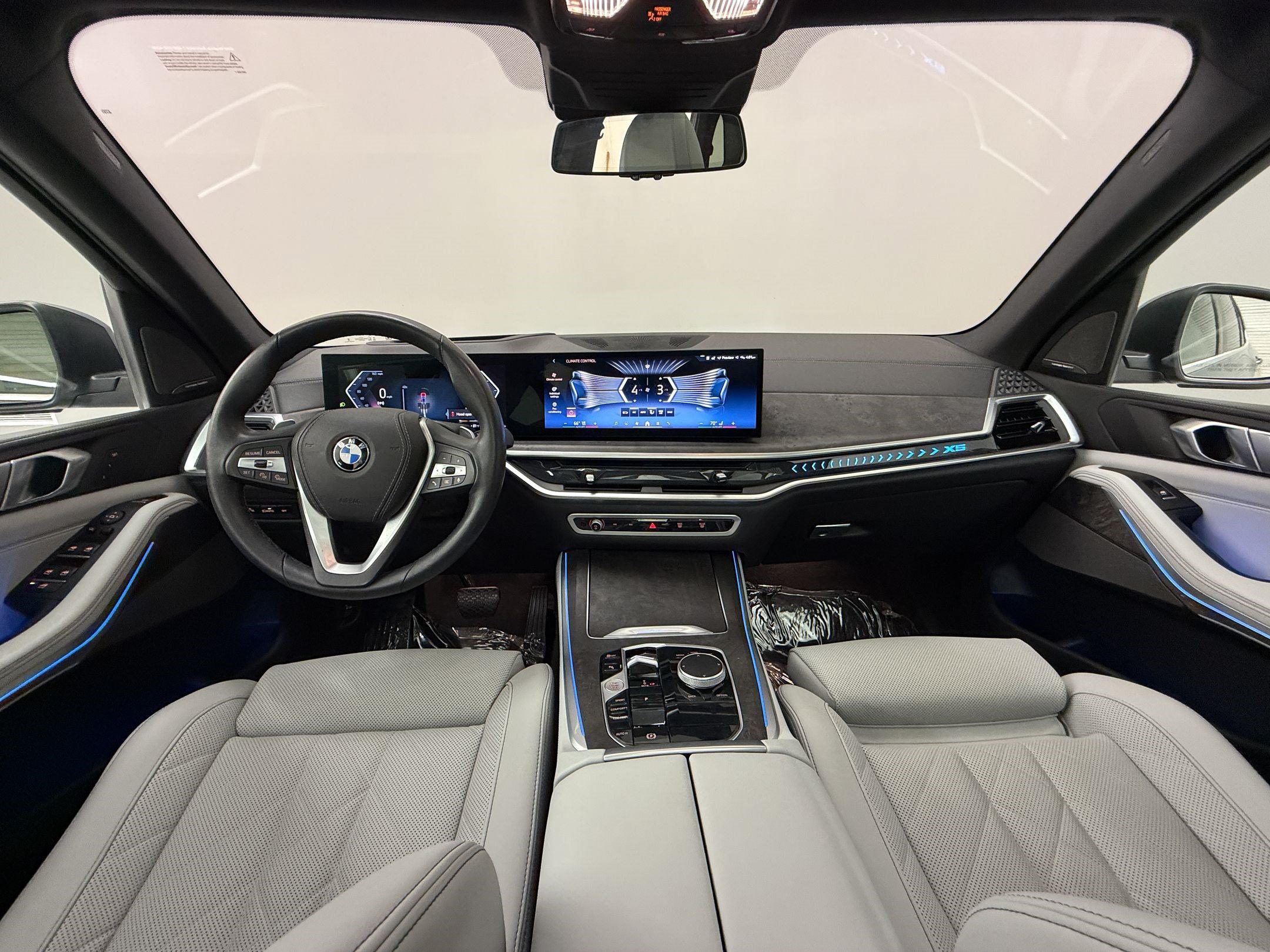 Certified 2024 BMW X5 sDrive40i w/ Parking Assistance Package RWD image 17