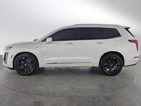 Used 2020 Cadillac XT6 Premium Luxury FWD image 6