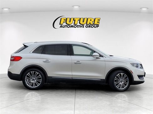 Used 2016 Lincoln MKX Reserve w/ Technology Package image 4
