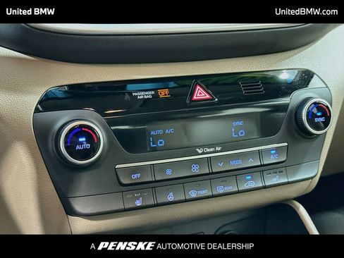 Used 2021 Hyundai Tucson Limited AWD/4WD image 10