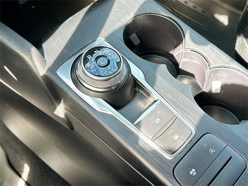 Used 2022 Ford Escape SEL image 17