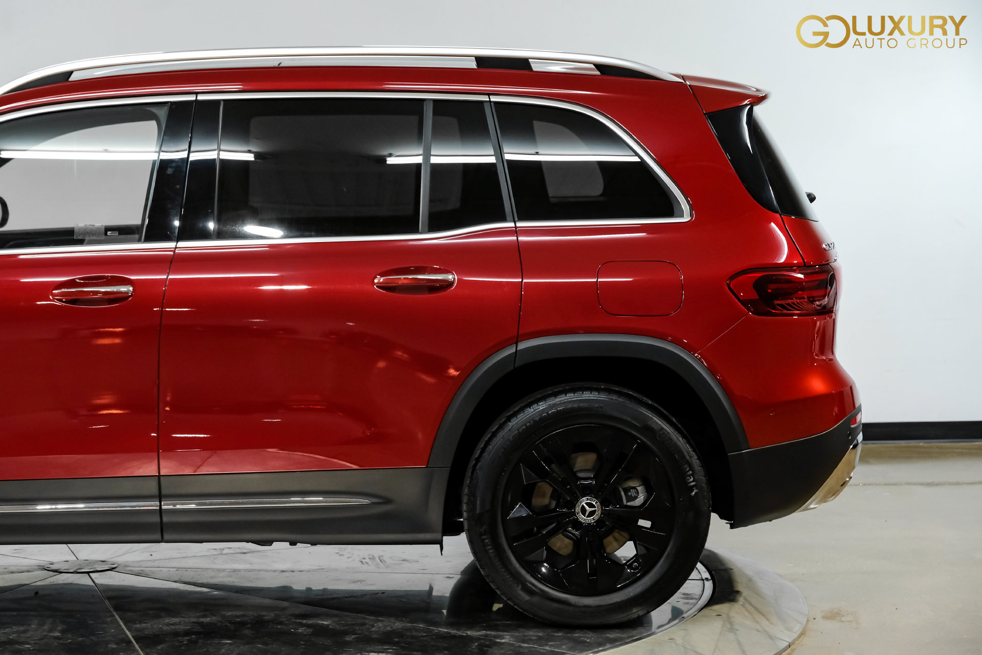 Used 2026 Mercedes-Benz GLB 250 w/ Exclusive Package image 15