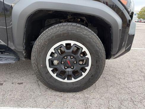 Used 2025 Toyota 4Runner TRD Off Road image 29