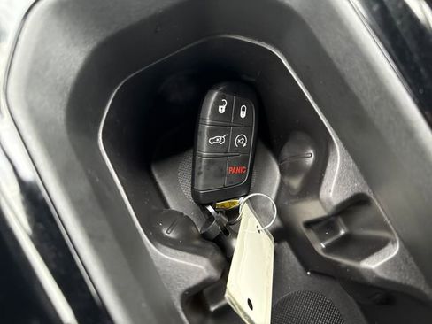 New 2026 Jeep Compass Limited image 27