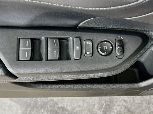 Used 2019 Honda Insight Touring image 15
