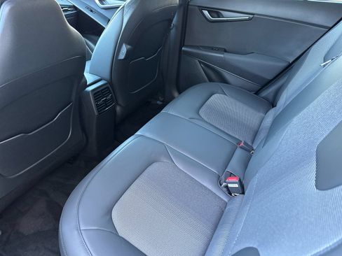 Used 2023 Kia Niro Wind FWD image 12