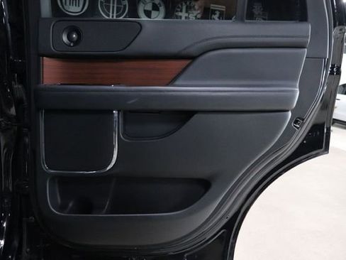 Used 2024 Lincoln Navigator Reserve AWD/4WD image 24