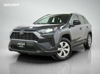 Used 2021 Toyota RAV4 LE AWD/4WD video 1