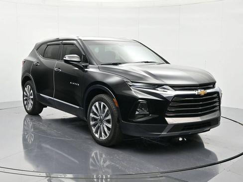 Certified 2022 Chevrolet Blazer Premier w/ Enhanced Convenience Package image 3