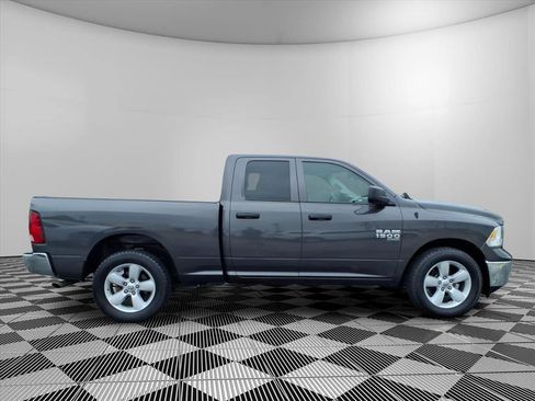 Used 2024 RAM 1500 Classic SLT AWD/4WD image 30