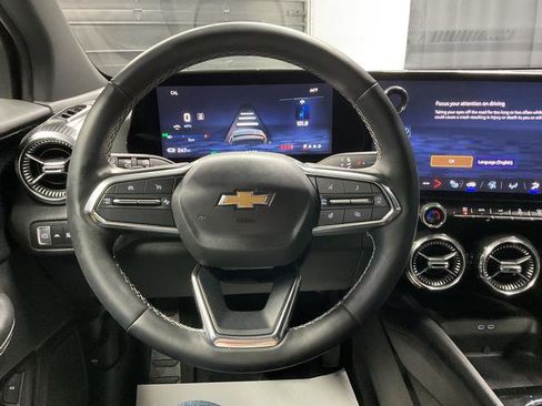 Used 2024 Chevrolet Blazer EV LT AWD/4WD image 18