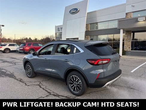 New 2026 Ford Escape SE image 4