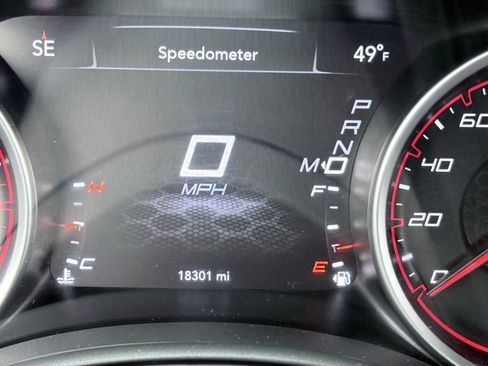 Used 2023 Dodge Charger R/T w/ Technology Group image 16