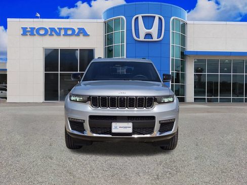 Used 2024 Jeep Grand Cherokee L Limited w/ Luxury Tech Group II AWD/4WD image 8