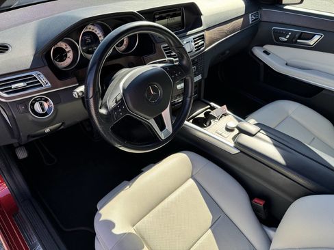 Used 2014 Mercedes-Benz E 350 4MATIC Wagon image 17