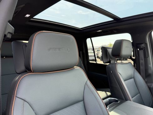 Used 2025 GMC Yukon XL AT4 w/ AT4 Premium Plus Package AWD/4WD image 66