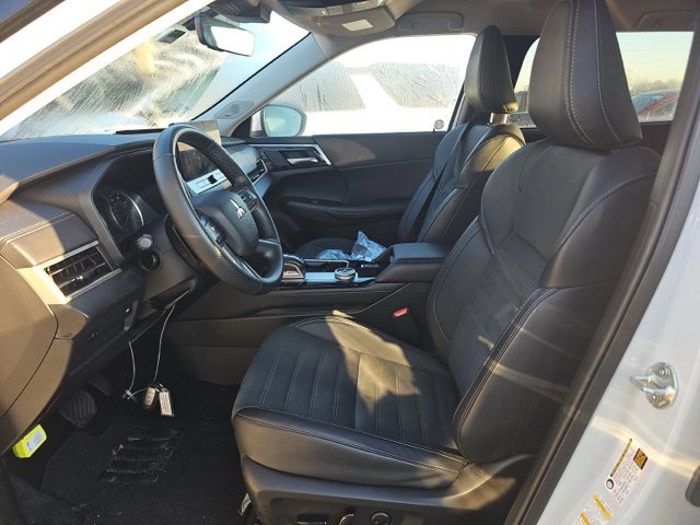 Used 2025 Mitsubishi Outlander SE AWD/4WD image 9