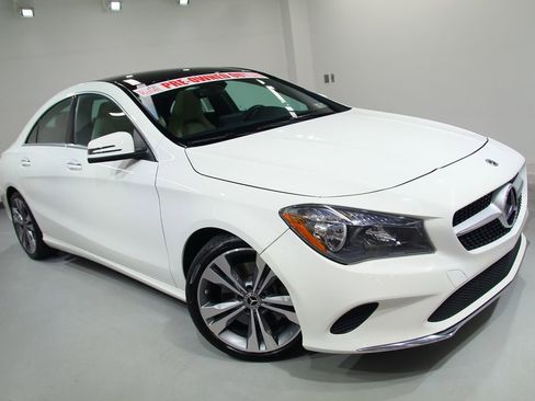 Used 2019 Mercedes-Benz CLA 250 4MATIC image 10
